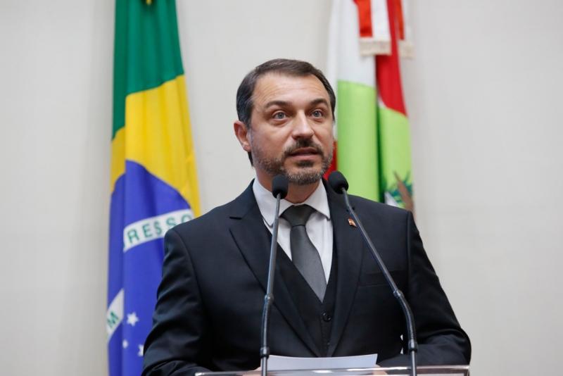 https://auonline.com.br/upload/artigos/2021/05/lg_3e8bc4ce98e0d31d.jpg