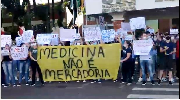 https://auonline.com.br/upload/artigos/2021/12/lg_754724895976f881.jpg