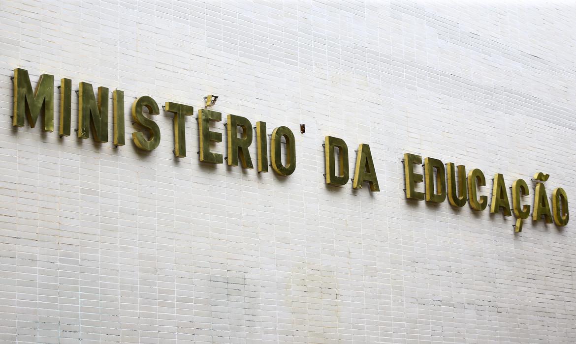 https://auonline.com.br/upload/artigos/2023/11/lg_eda6e3c0c9969830.jpg