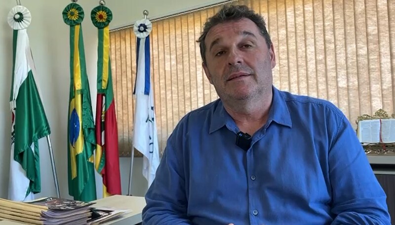 Prefeito anuncia investimentos na estrutura de esportes do município