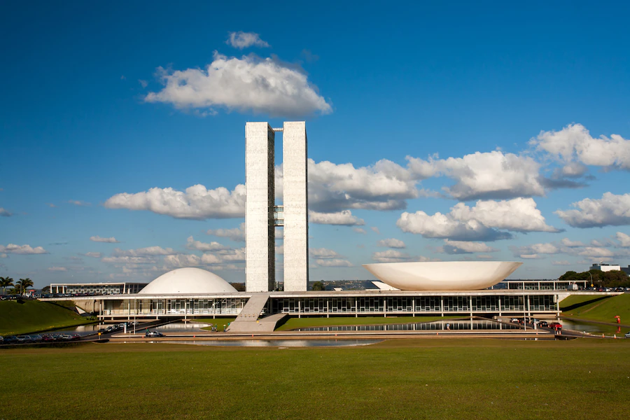 https://auonline.com.br/upload/noticias/2025/06/md_b10e2b5dc54b30a196e8c7ed445ff536.webp