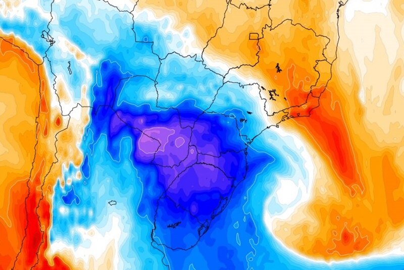 Ciclone impulsiona massa de ar frio e provoca geada no Sul do Brasil