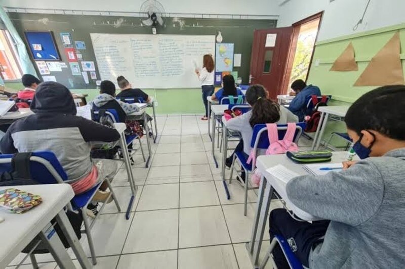 Governo do RS nomeia 5.808 professores e abre prazo para envio de documentos e exames