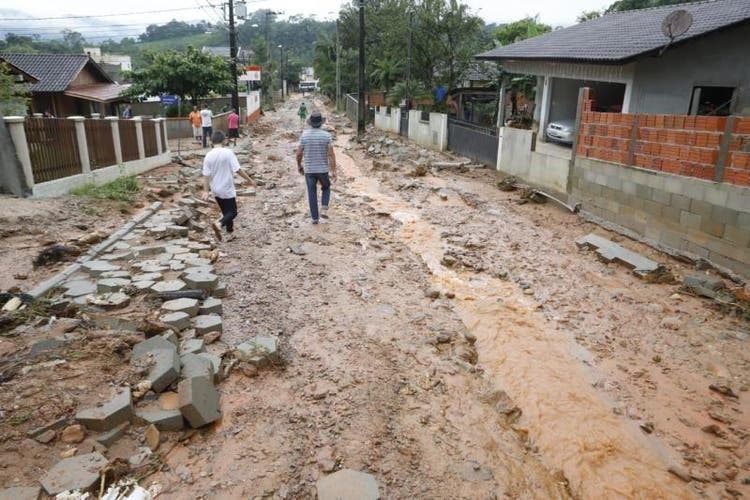 14 Cidades De Sc Devem Decretar Emergência Após Estragos Com Chuvas Diz Defesa Civil Au 
